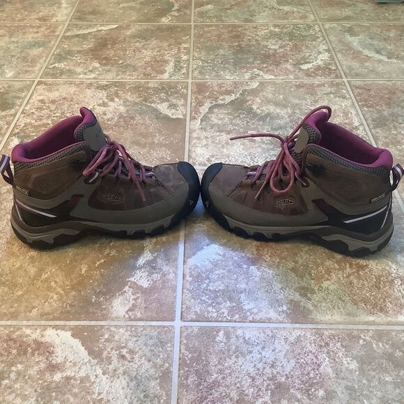 Keen women’s Targhee 3 Mid height waterproof hiking boot size 6 - Picture 14 of 16
